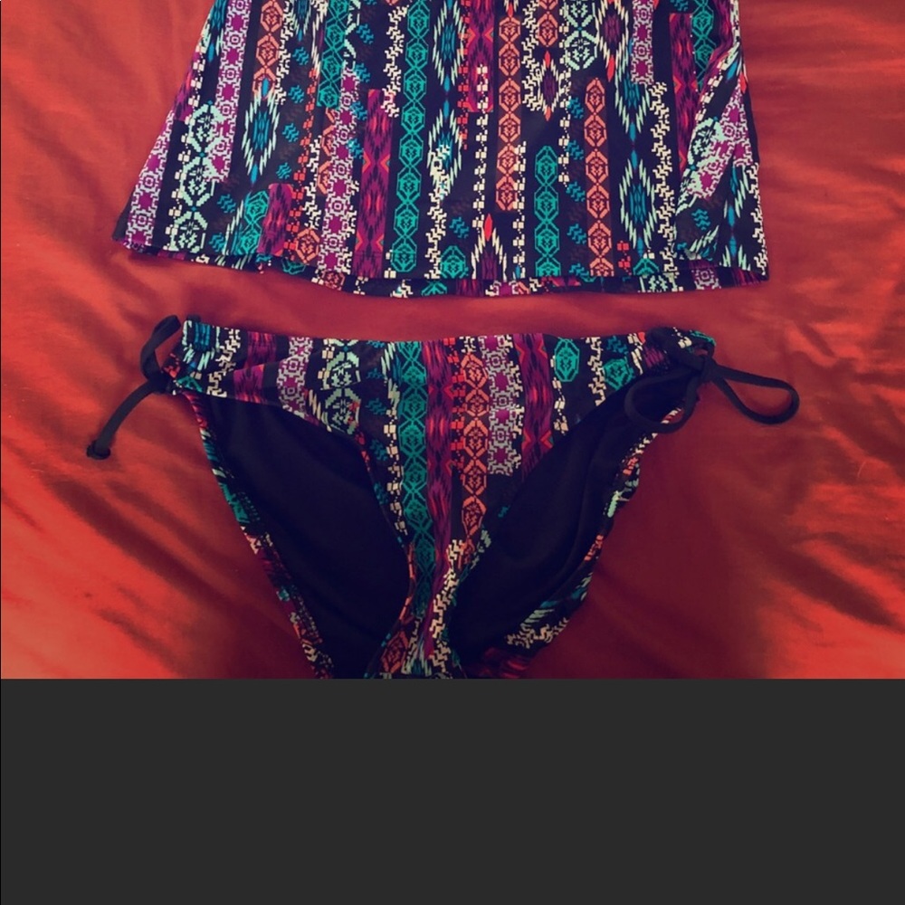 Gorgeous tribal print Bikini bottom!